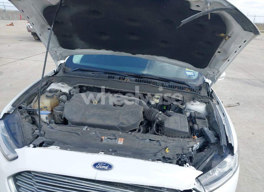 Photo 10 of 2016 Ford Fusion SE (VIN 3FA6P0H95GR366111)