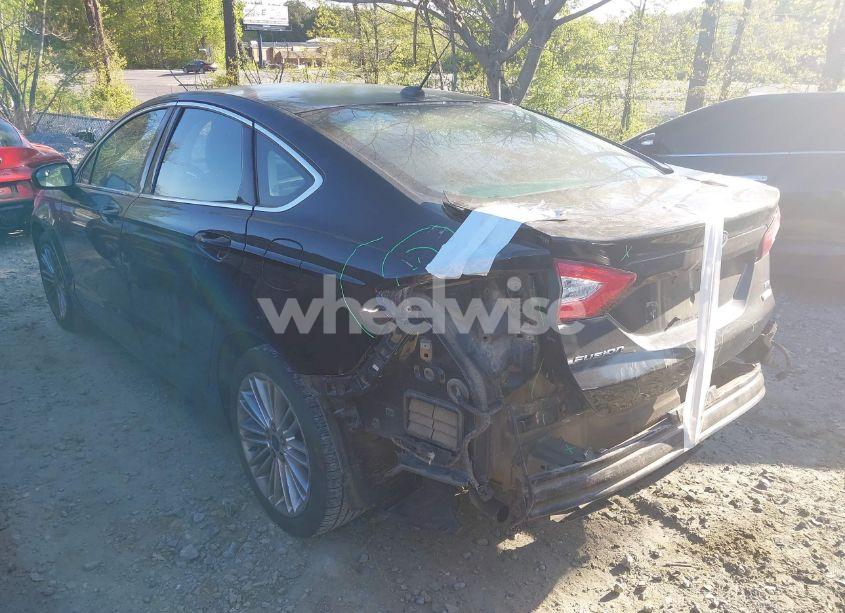 Photo 3 of 2016 Ford Fusion SE (VIN 3FA6P0H95GR376217)