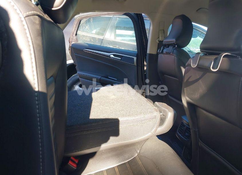 Photo 8 of 2016 Ford Fusion SE (VIN 3FA6P0H95GR376217)