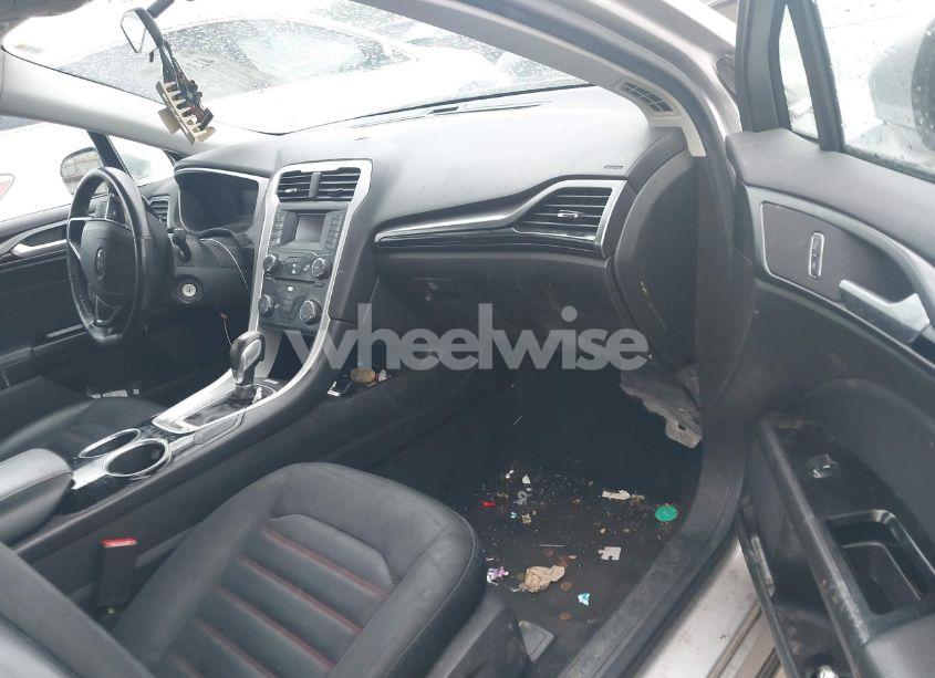 Photo 5 of 2013 Ford Fusion SE (VIN 3FA6P0H96DR162297)