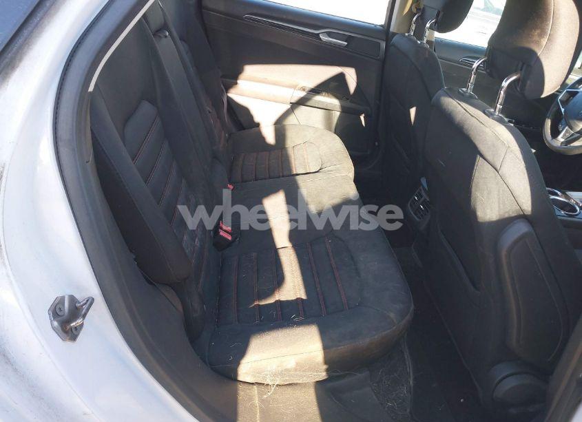 Photo 8 of 2013 Ford Fusion SE (VIN 3FA6P0H96DR197311)