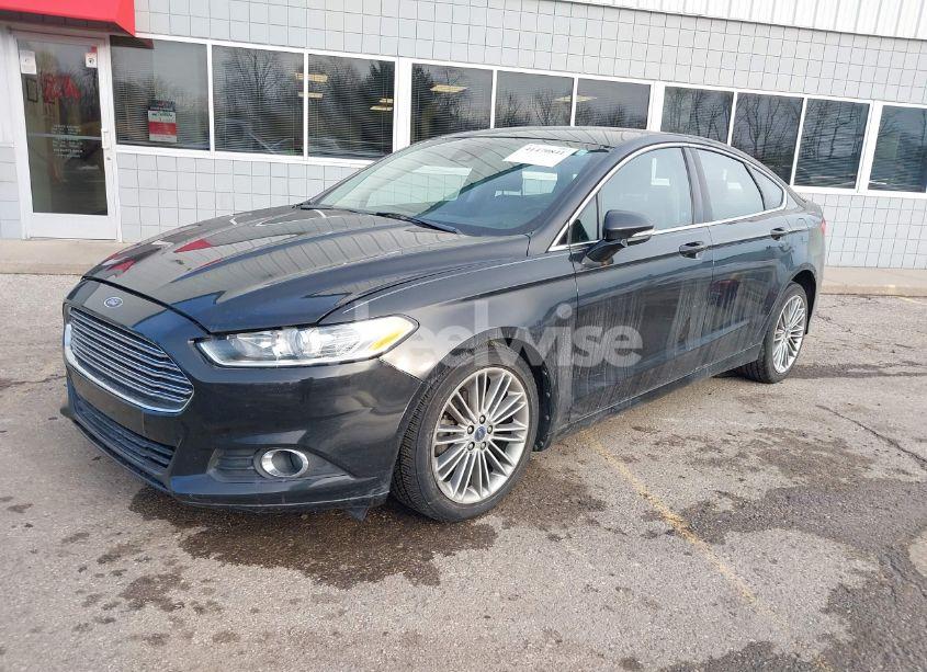Photo 2 of 2013 Ford Fusion SE (VIN 3FA6P0H96DR214429)