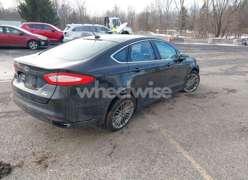 Photo 4 of 2013 Ford Fusion SE (VIN 3FA6P0H96DR214429)