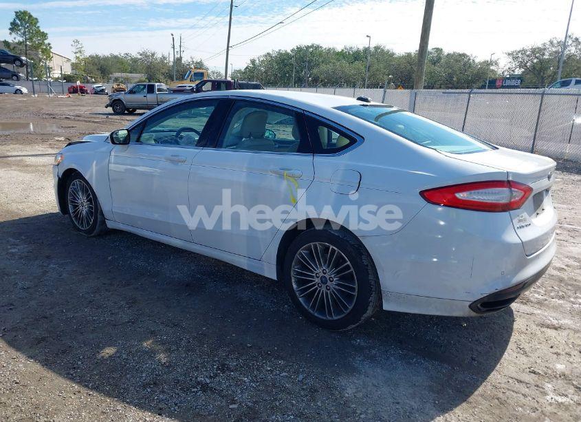 Photo 3 of 2013 Ford Fusion SE (VIN 3FA6P0H96DR268023)