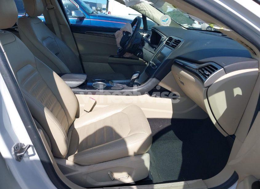 Photo 5 of 2013 Ford Fusion SE (VIN 3FA6P0H96DR268023)