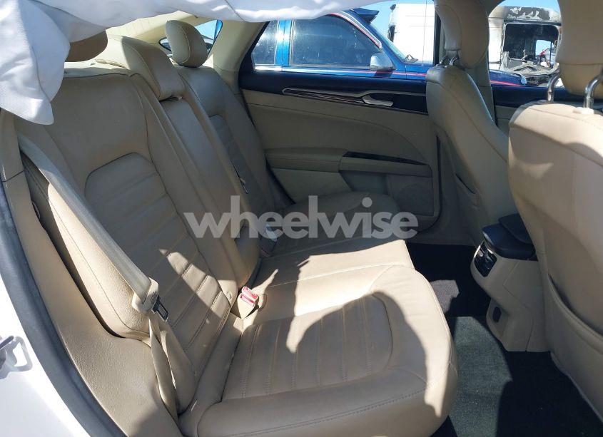 Photo 8 of 2013 Ford Fusion SE (VIN 3FA6P0H96DR268023)