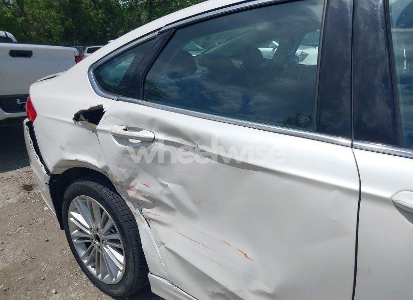 Photo 6 of 2013 Ford Fusion SE (VIN 3FA6P0H96DR272542)