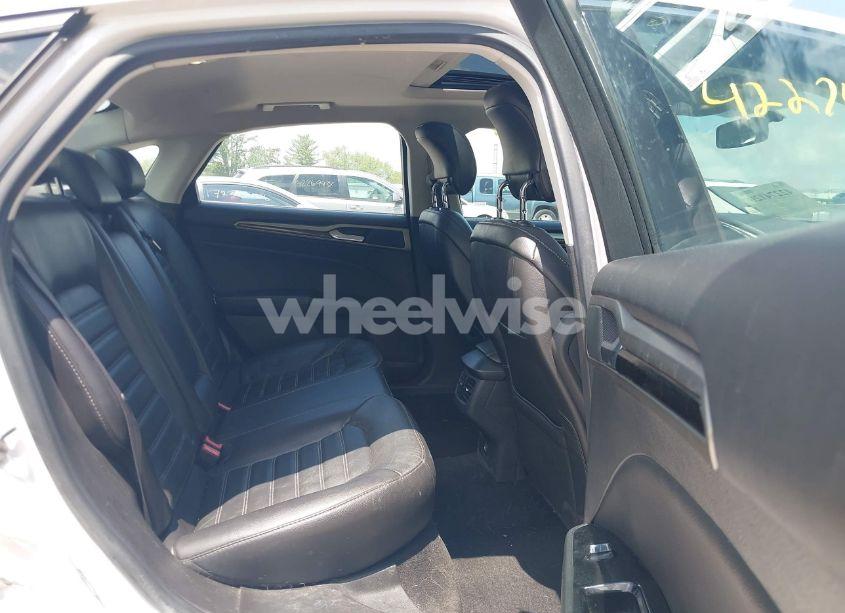 Photo 8 of 2013 Ford Fusion SE (VIN 3FA6P0H96DR272542)