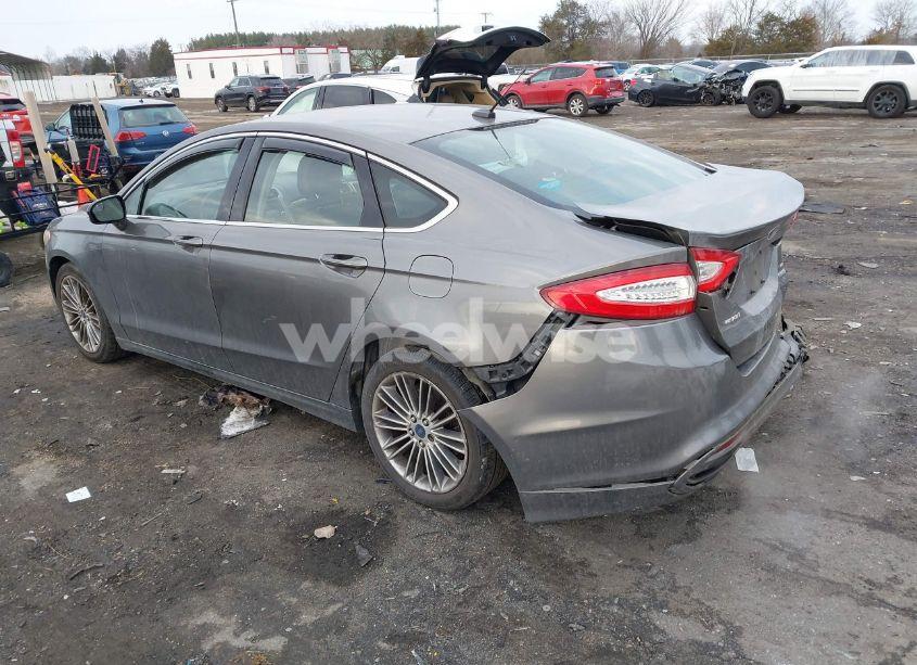 Photo 3 of 2013 Ford Fusion SE (VIN 3FA6P0H96DR331265)