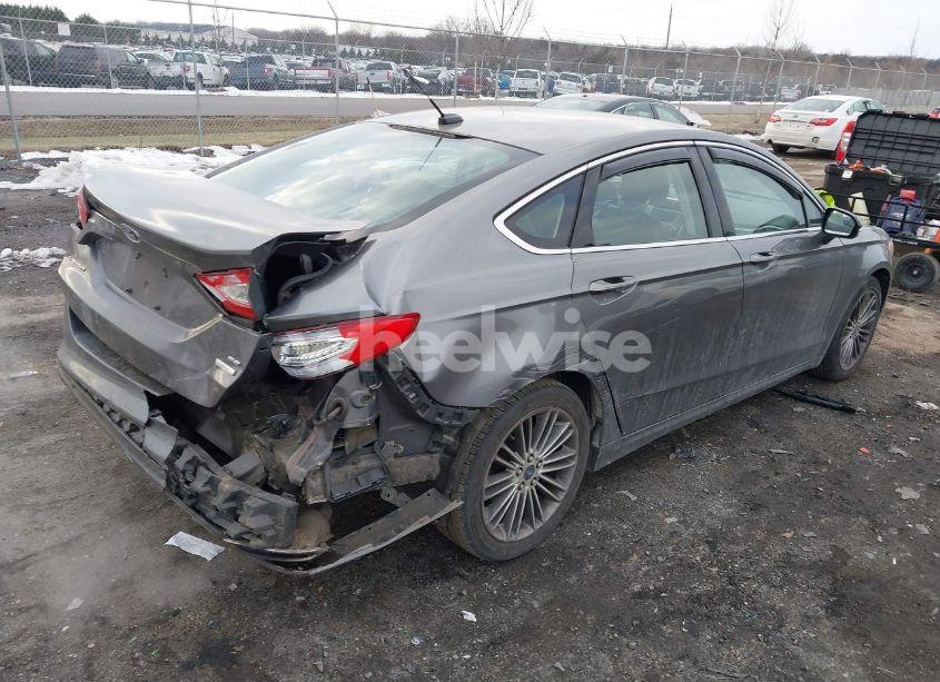 Photo 4 of 2013 Ford Fusion SE (VIN 3FA6P0H96DR331265)