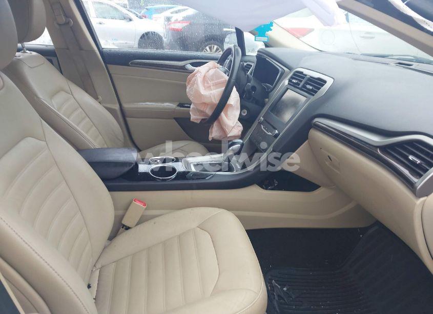 Photo 5 of 2014 Ford Fusion SE (VIN 3FA6P0H96ER153665)