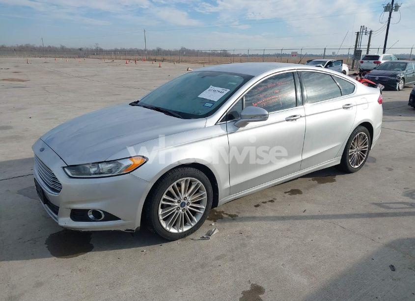 Photo 2 of 2014 Ford Fusion SE (VIN 3FA6P0H96ER319876)