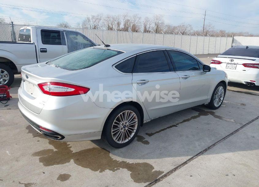 Photo 4 of 2014 Ford Fusion SE (VIN 3FA6P0H96ER319876)
