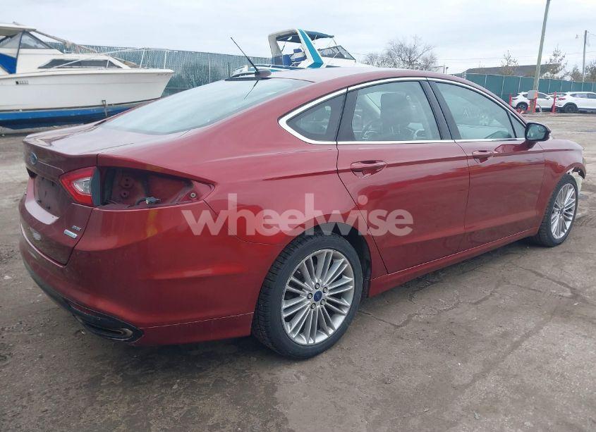 Photo 4 of 2014 Ford Fusion SE (VIN 3FA6P0H96ER344292)