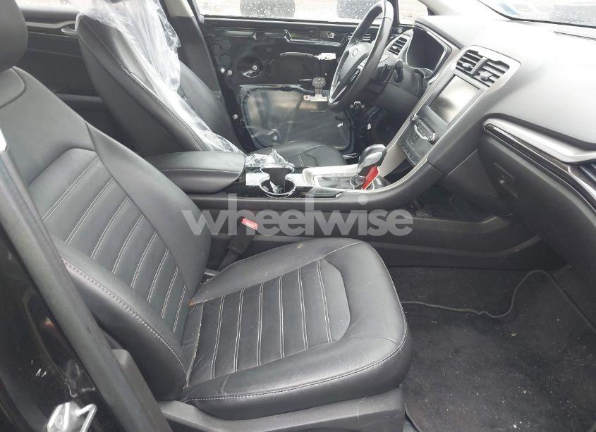 Photo 5 of 2014 Ford Fusion SE (VIN 3FA6P0H96ER362825)