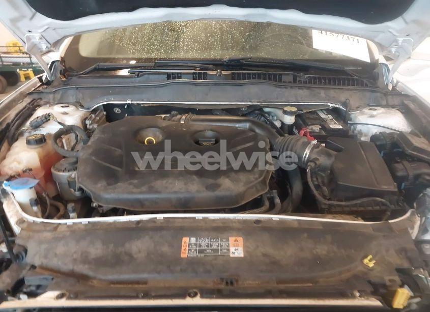 Photo 10 of 2014 Ford Fusion SE (VIN 3FA6P0H96ER381519)