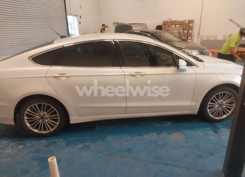 Photo 13 of 2014 Ford Fusion SE (VIN 3FA6P0H96ER381519)