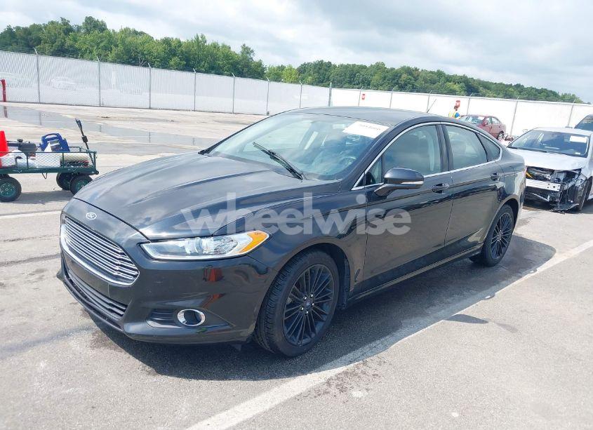 Photo 2 of 2014 Ford Fusion SE (VIN 3FA6P0H96ER382962)