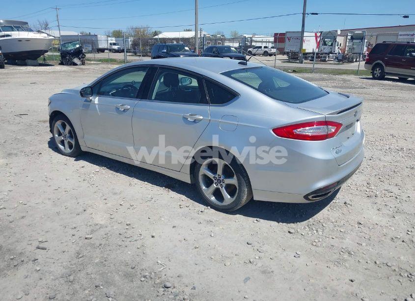 Photo 3 of 2015 Ford Fusion SE (VIN 3FA6P0H96FR135457)