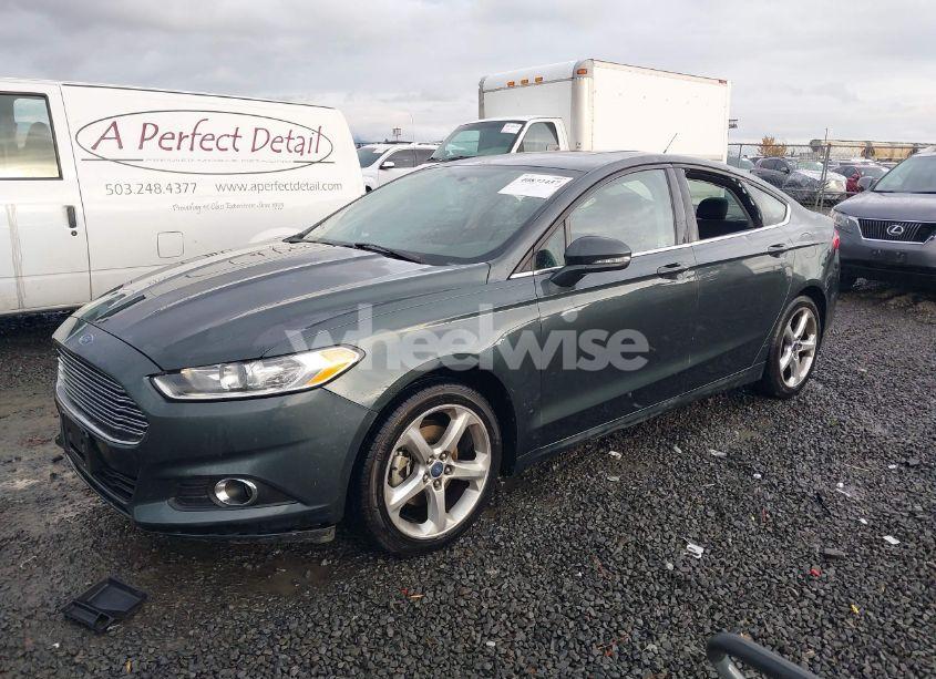 Photo 2 of 2015 Ford Fusion SE (VIN 3FA6P0H96FR227023)