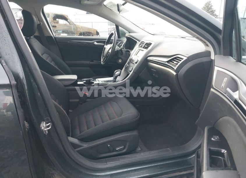 Photo 5 of 2015 Ford Fusion SE (VIN 3FA6P0H96FR227023)