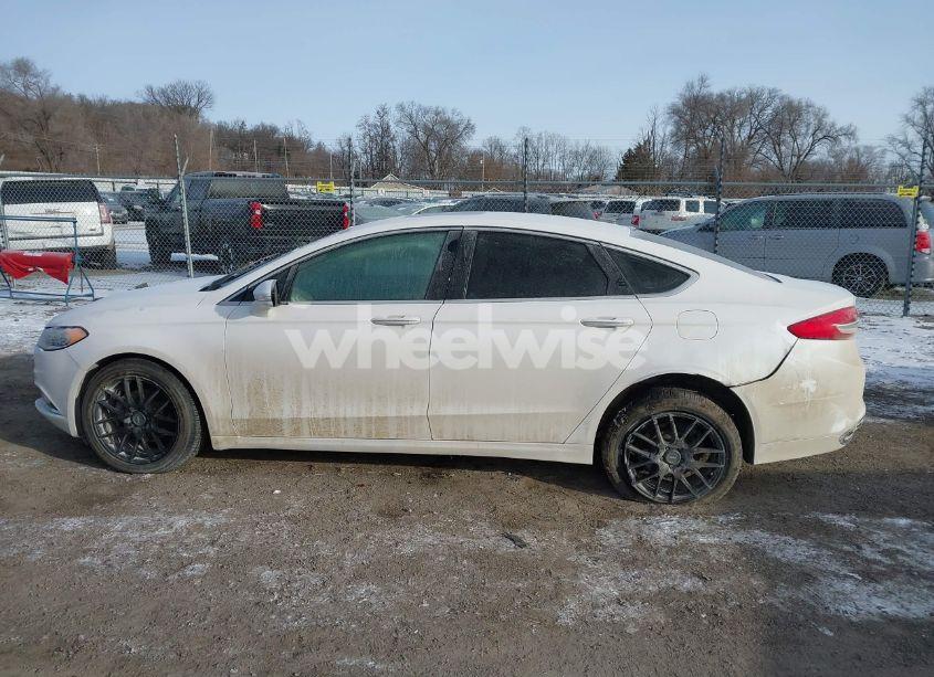 Photo 14 of 2017 Ford Fusion SE (VIN 3FA6P0H96HR247291)