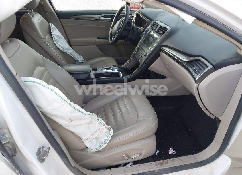 Photo 5 of 2017 Ford Fusion SE (VIN 3FA6P0H96HR247291)