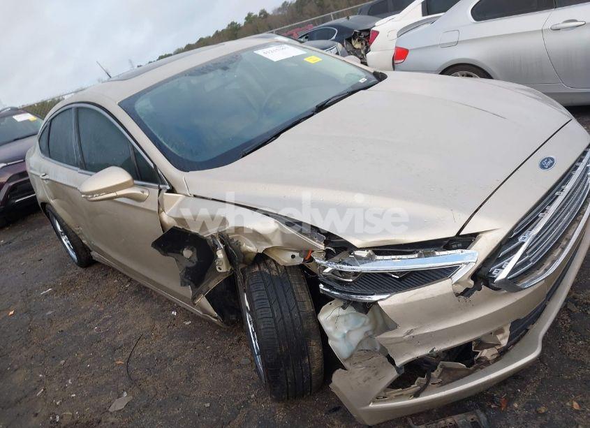 2017 Ford Fusion SE (VIN 3FA6P0H96HR281425) main photo