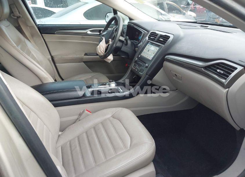 Photo 5 of 2017 Ford Fusion SE (VIN 3FA6P0H96HR281425)