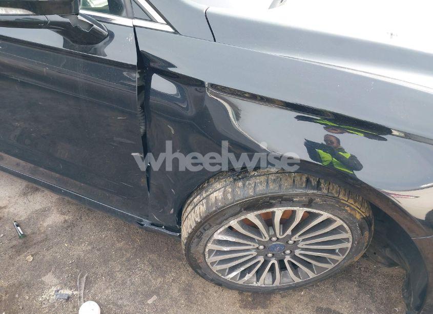 Photo 6 of 2017 Ford Fusion SE (VIN 3FA6P0H96HR338206)