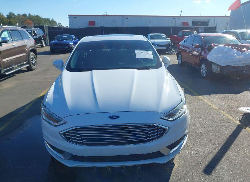 Photo 12 of 2018 Ford Fusion SE (VIN 3FA6P0H96JR244638)