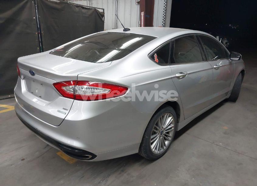 Photo 4 of 2013 Ford Fusion SE (VIN 3FA6P0H97DR172157)