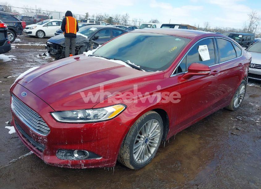 Photo 2 of 2014 Ford Fusion SE (VIN 3FA6P0H97ER253645)