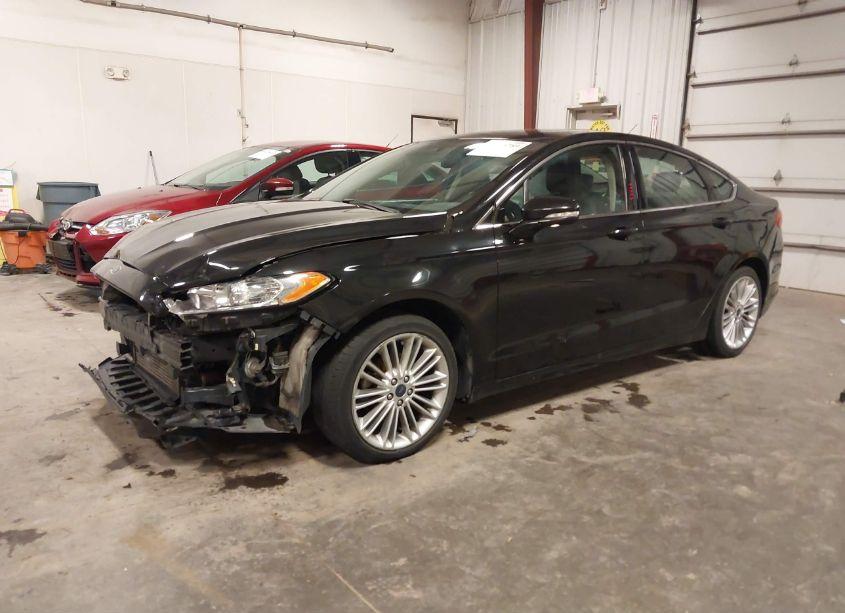 Photo 2 of 2014 Ford Fusion SE (VIN 3FA6P0H97ER258229)