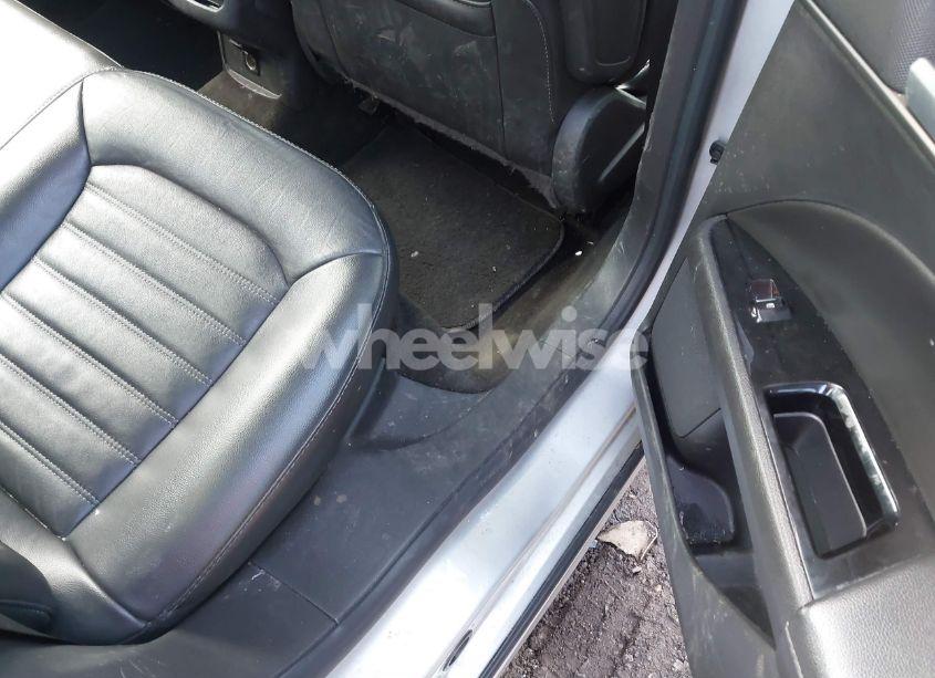 Photo 8 of 2016 Ford Fusion SE (VIN 3FA6P0H97GR242535)