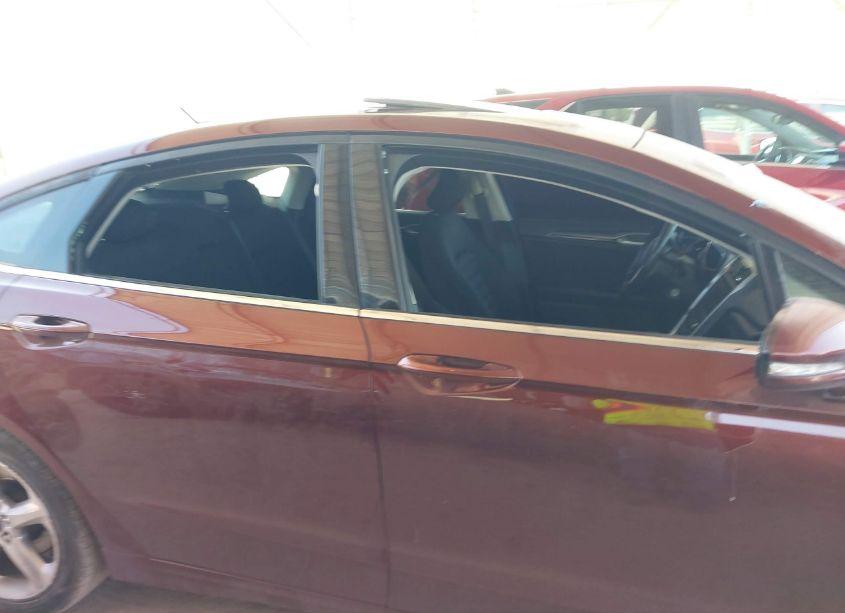 Photo 13 of 2016 Ford Fusion SE (VIN 3FA6P0H97GR353117)