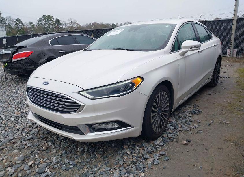Photo 2 of 2017 Ford Fusion SE (VIN 3FA6P0H97HR175520)