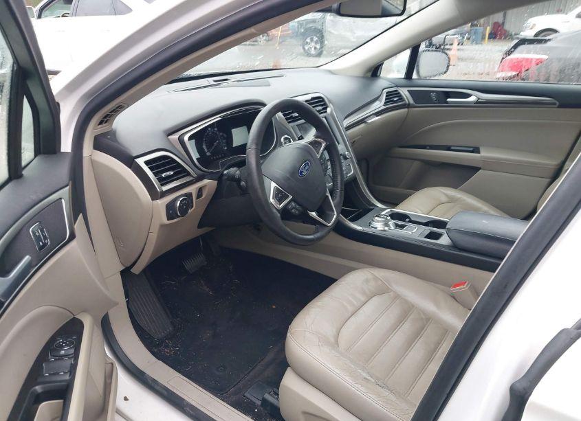 Photo 5 of 2017 Ford Fusion SE (VIN 3FA6P0H97HR175520)