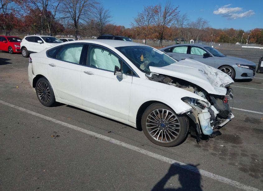 2018 Ford Fusion SE (VIN 3FA6P0H97JR105926) main photo