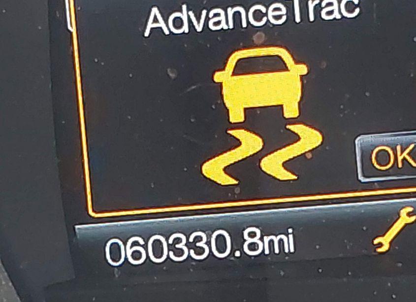 Photo 15 of 2018 Ford Fusion SE (VIN 3FA6P0H97JR105926)