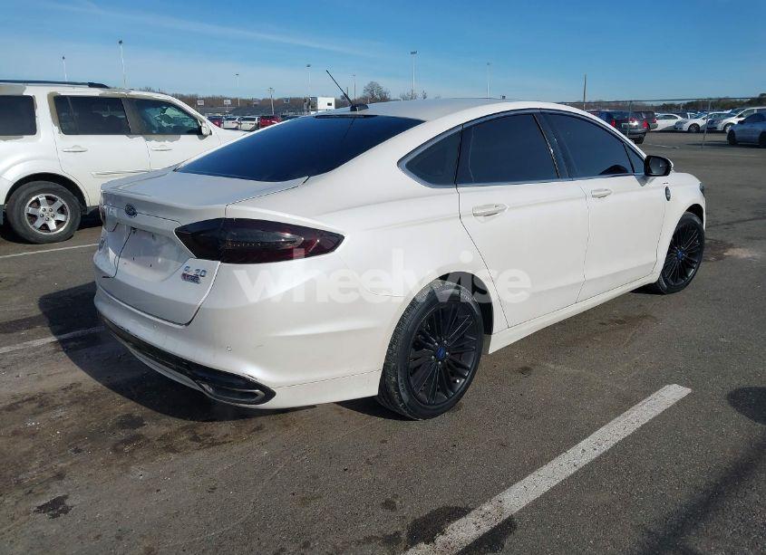 Photo 4 of 2013 Ford Fusion SE (VIN 3FA6P0H98DR197424)