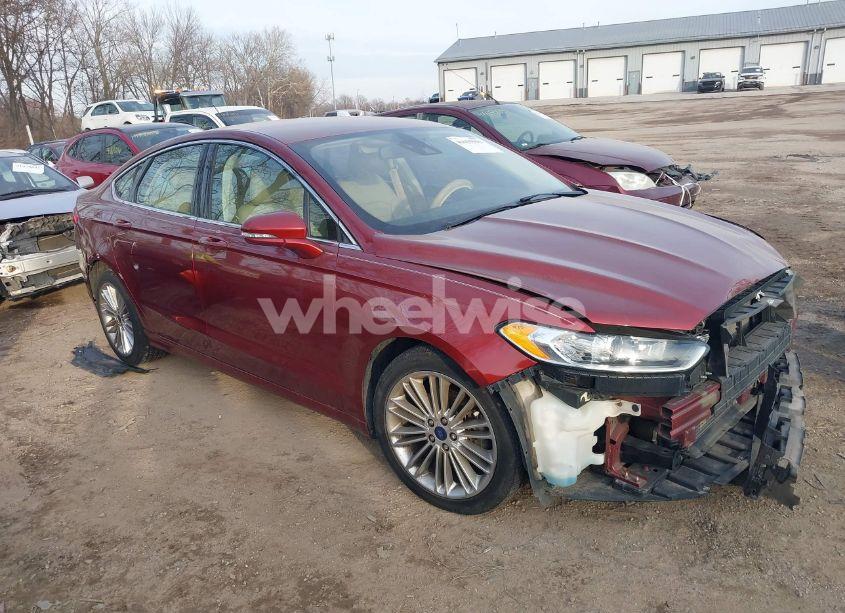 2014 Ford Fusion SE (VIN 3FA6P0H98ER247207) main photo