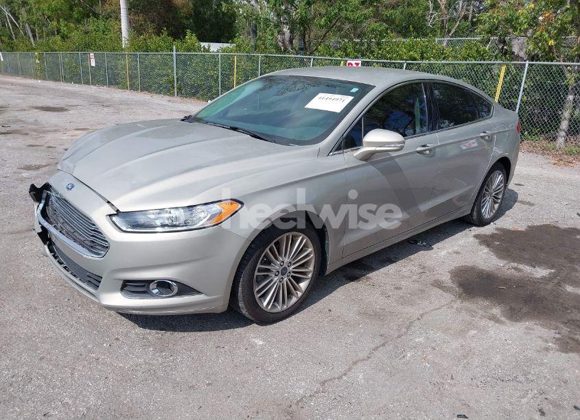 Photo 2 of 2015 Ford Fusion SE (VIN 3FA6P0H98FR109989)