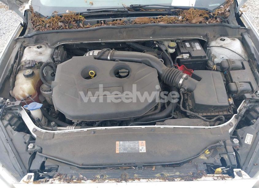 Photo 10 of 2015 Ford Fusion SE (VIN 3FA6P0H98FR239349)