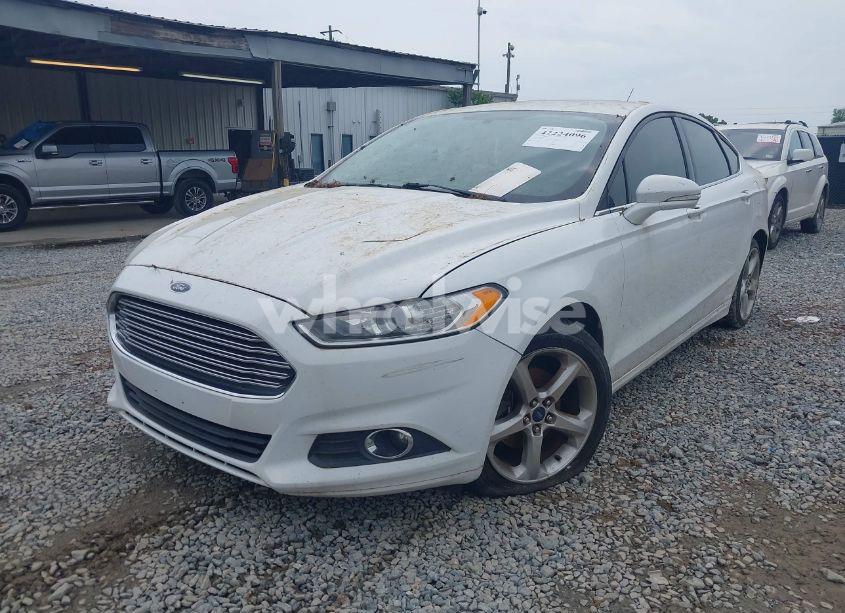 Photo 2 of 2015 Ford Fusion SE (VIN 3FA6P0H98FR239349)
