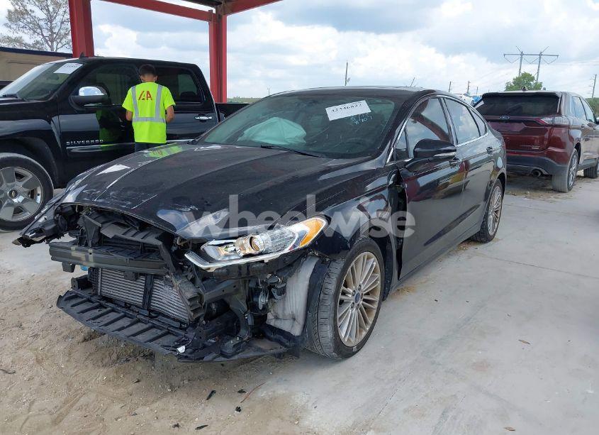 Photo 2 of 2015 Ford Fusion SE (VIN 3FA6P0H98FR288907)