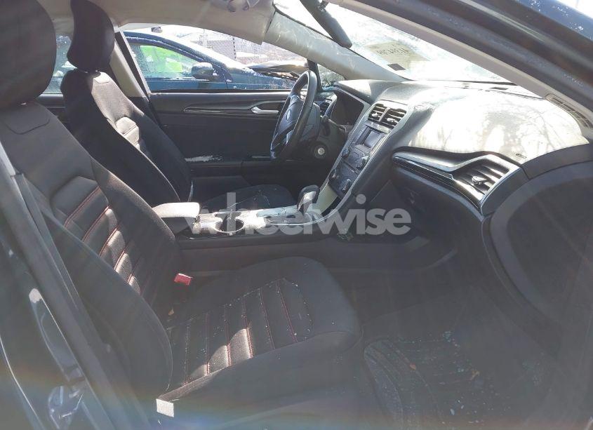 Photo 5 of 2015 Ford Fusion SE (VIN 3FA6P0H98FR303003)