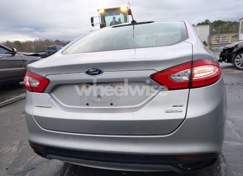 Photo 16 of 2016 Ford Fusion SE (VIN 3FA6P0H98GR129421)