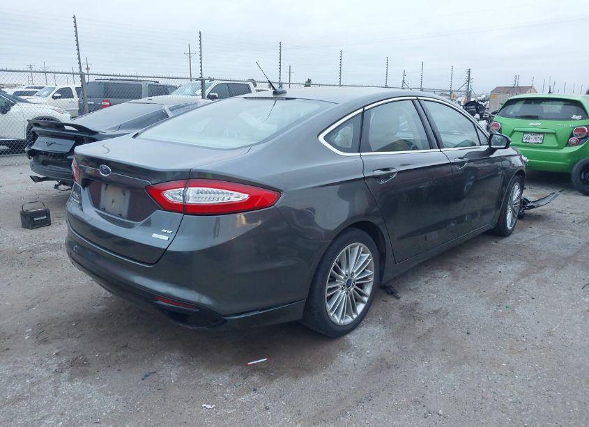 Photo 4 of 2016 Ford Fusion SE (VIN 3FA6P0H98GR164458)