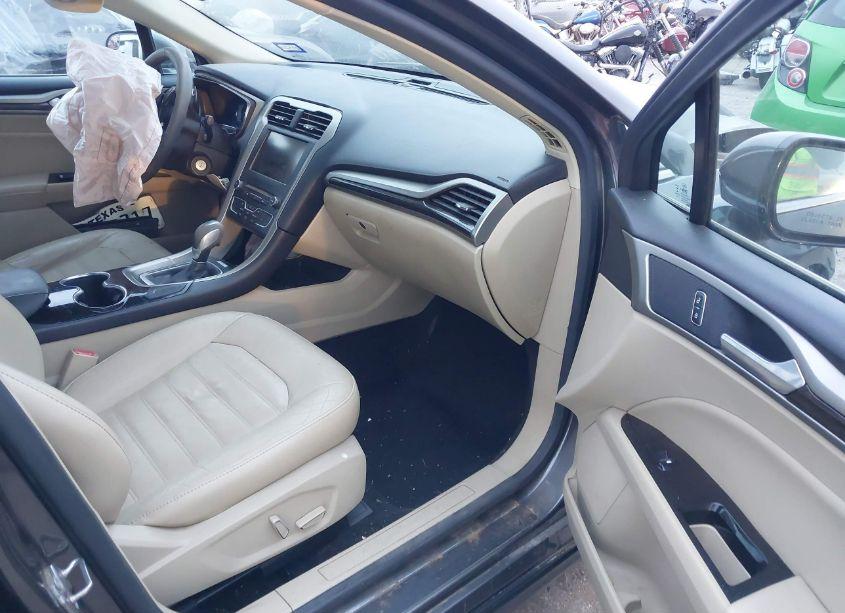 Photo 5 of 2016 Ford Fusion SE (VIN 3FA6P0H98GR164458)